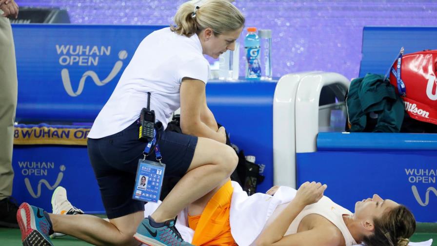 Simona Halep se da de baja en Moscú para no correr riesgos con su espalda