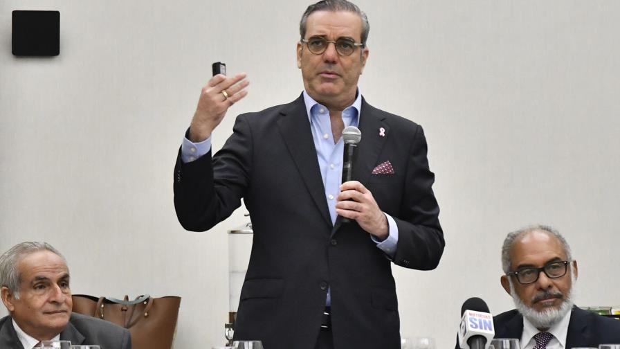 Luis Abinader deplora la situación de recursos hídricos Luis Abinader deplora la situación de recursos hídricos