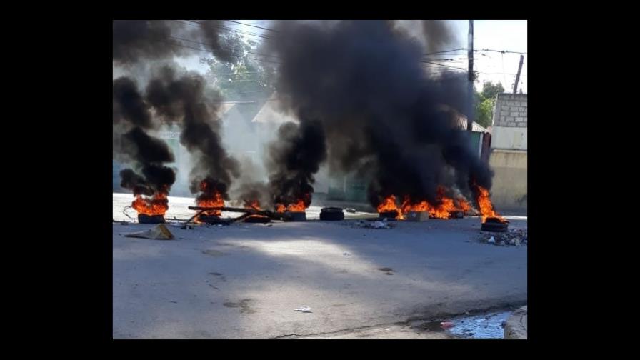 En Tamayo realizan protesta convocada por las redes sociales 