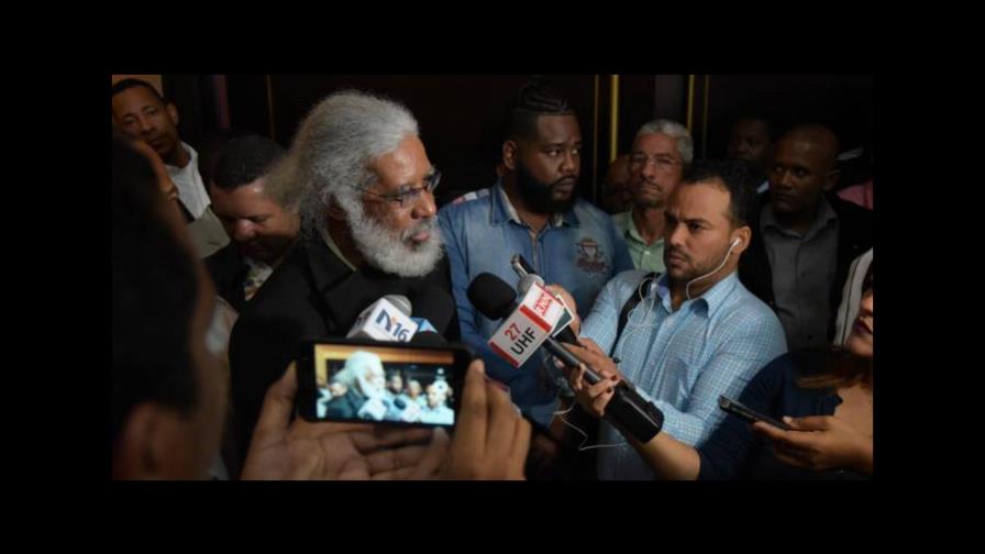 Hubieres dice Gobierno lanzó los guardias a las calles “pa’ meter terror”