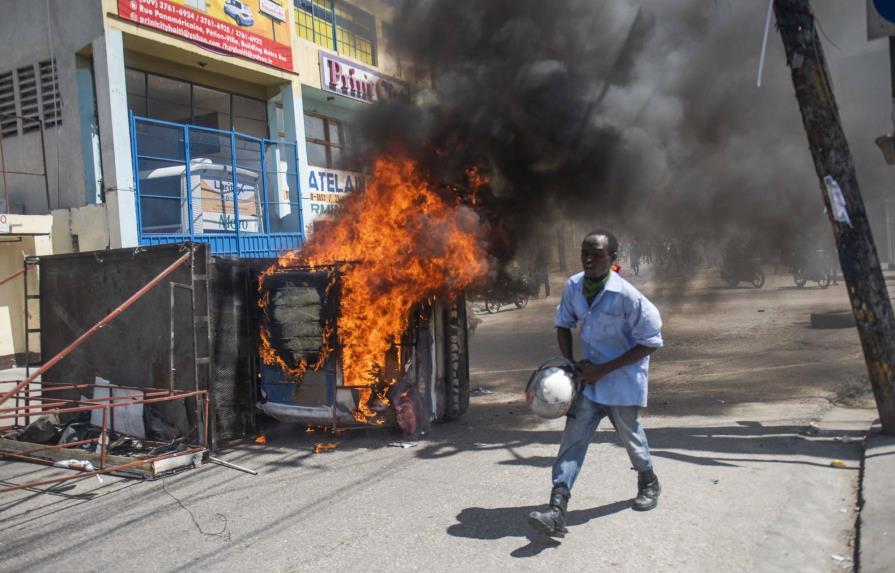 Miles de haitianos exigen en calles aclarar supuesta corrupción Petrocaribe