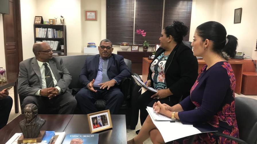 Cancillería investiga detención de 127 pescadores dominicanos en Bahamas Cancillería investiga detención de 127 pescadores dominicanos en Bahamas