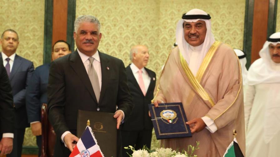 Miguel Vargas y su homólogo Kuwait suscriben cuatro acuerdos 
