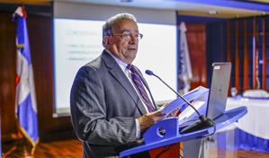 IDEC critica falta libros en las escuelas; Navarro responde 