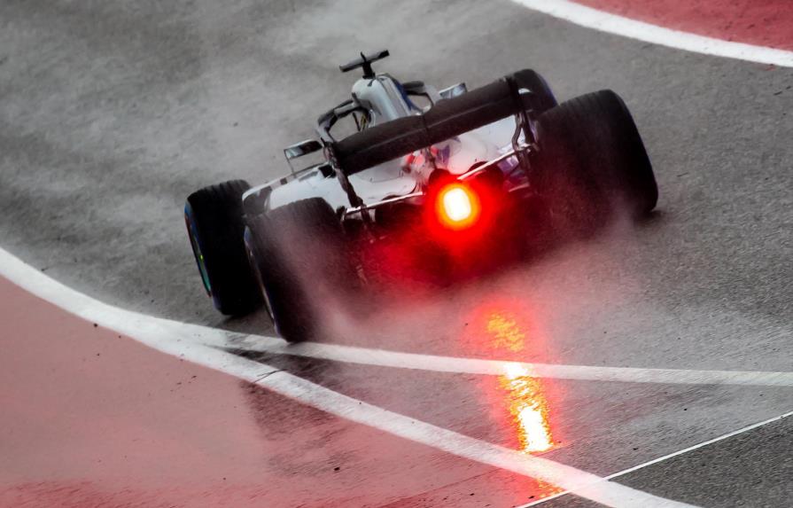 Lewis Hamilton,  el más rápido bajo la lluvia en libres 1 del GP de EEUU