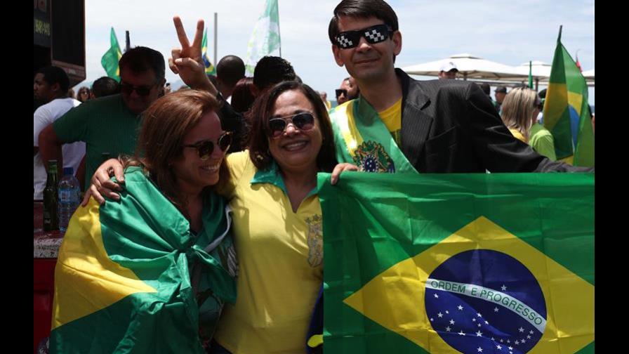 Bolsonaro promete mano dura ante la escalada de la violencia en Brasil
