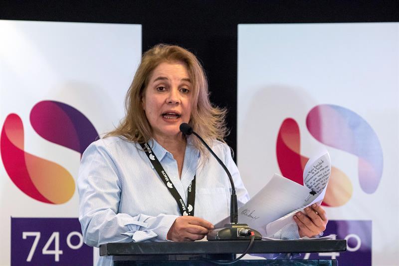 La colombiana María Elvira Domínguez, nueva presidenta de la SIP