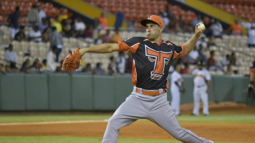 Raúl Valdés y Kennys Vargas electos en el Pelotero Estrella de la Semana