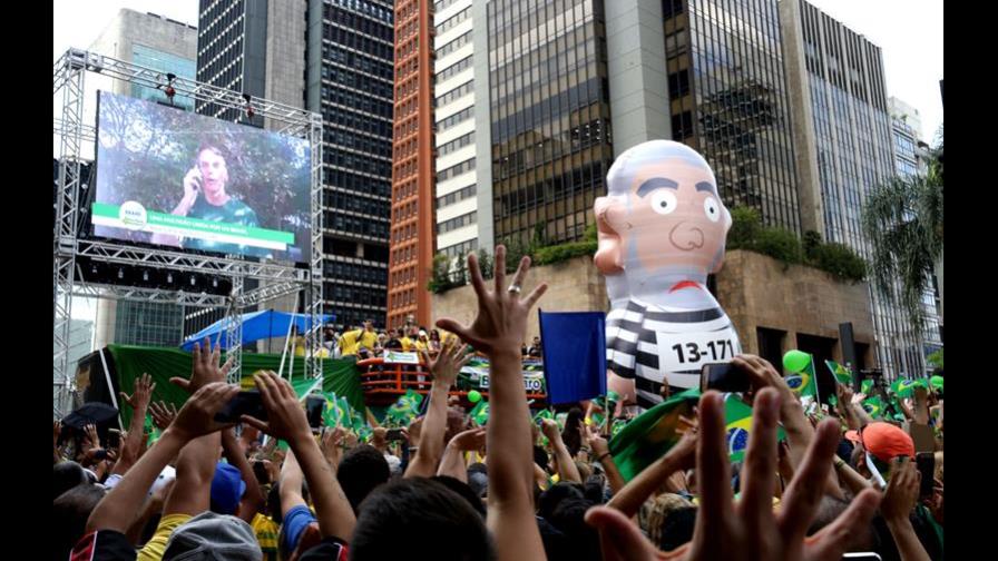 Periodista estadounidense Jon Lee Anderson teme “fisura” si gana Bolsonaro