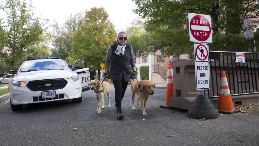 Lo que se sabe de los paquetes con explosivos enviados a Obama, Hillary Clinton y CNN Lo que se sabe de los paquetes con explosivos enviados a Obama, Hillary Clinton y CNN