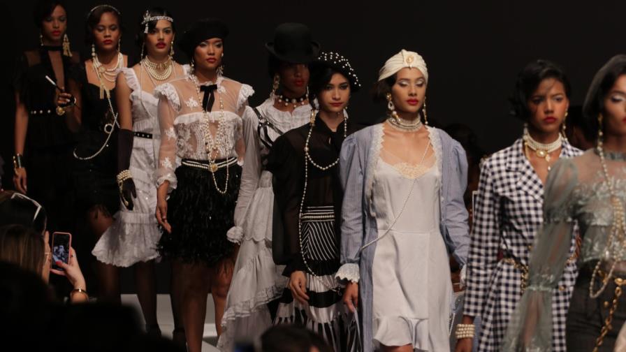 La mujer ganster de Azukita