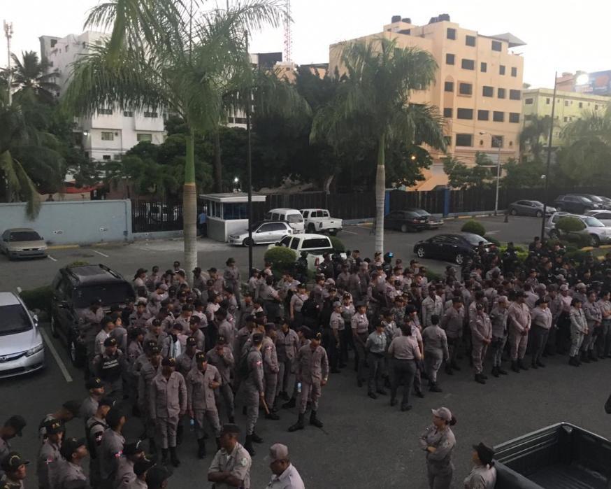 Policía usó 1,150 agentes para “preservar el orden” durante la marcha de hoy