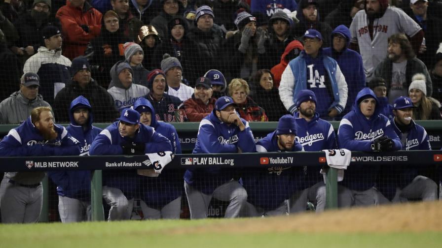 Los Dodgers se enfrían en Boston y están 0-2 en Serie Mundial