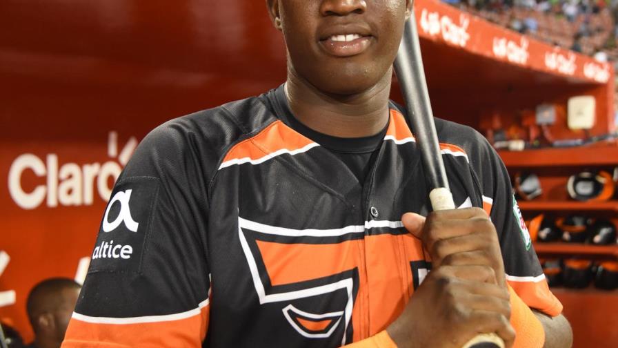 Jesús Sánchez, de regar abono en un campo de caña a prospecto #4 de Tampa