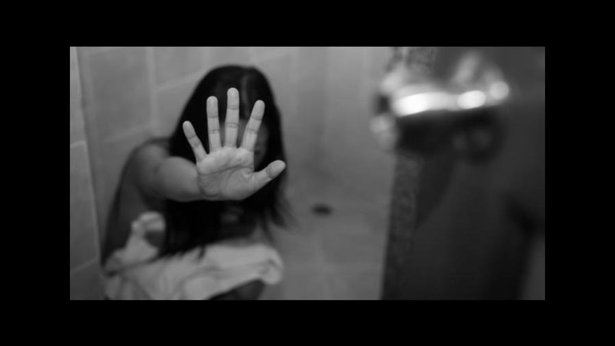 Fui abusada por mi hermana y aún no soy capaz de nada, lo único que quiero es morirme
El trauma de la niñez la persigue Fui abusada por mi hermana y aún no soy capaz de nada, lo único que quiero es morirme
El trauma de la niñez la persigue