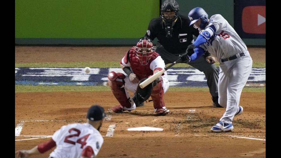 Tras dos heladas noches en Fenway Park, Dodgers vuelven a Los Ángeles 