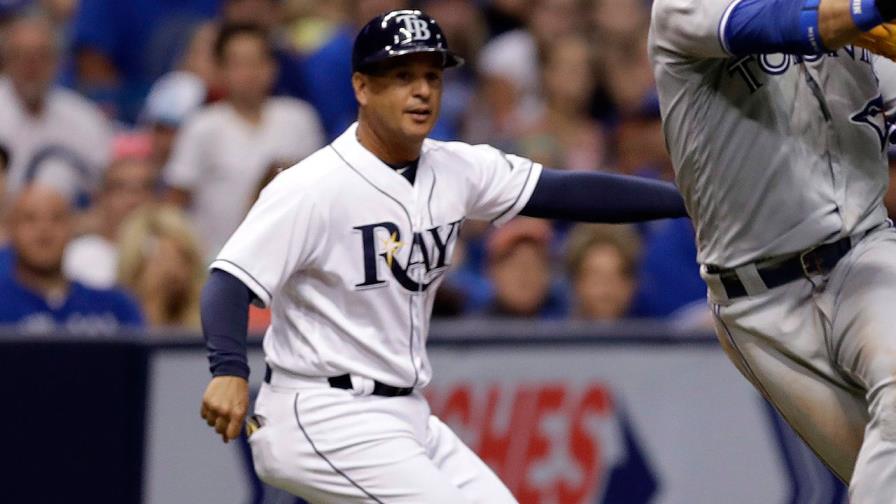 Charlie Montoyo, de Puerto Rico, será el nuevo mánager de los Azulejos