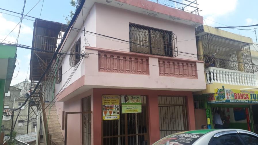 Hombre de 70 años mata de dos disparos a su esposa 