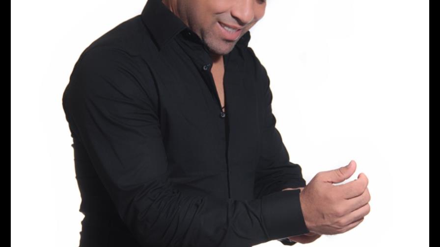 Bachatero va por un récord Guinness; arrancará travesía en República Dominicana