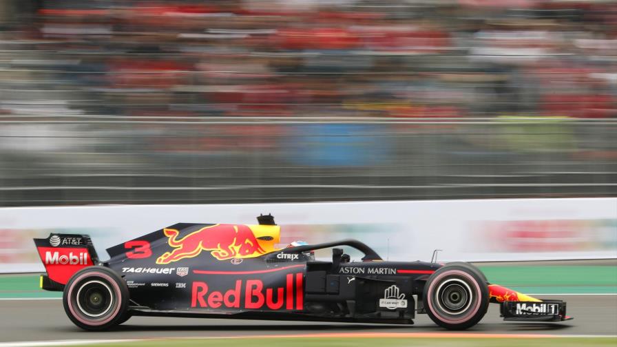 Ricciardo obtiene la pole en México, Hamilton parte 3ro