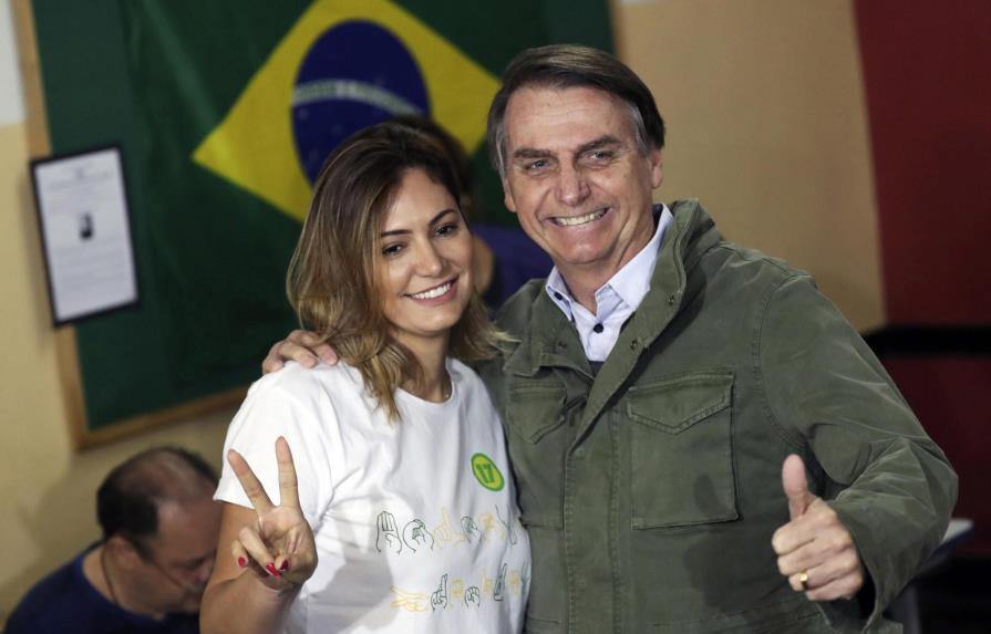 Bolsonaro vota bajo estrictas medidas de seguridad y evita a la prensa