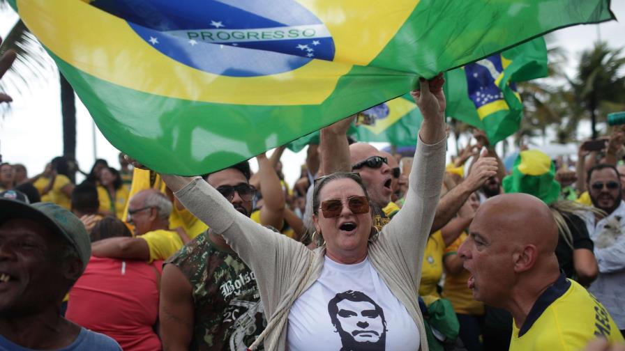 Bolsonaro vence a Haddad por casi veinte puntos entre los votantes en Madrid