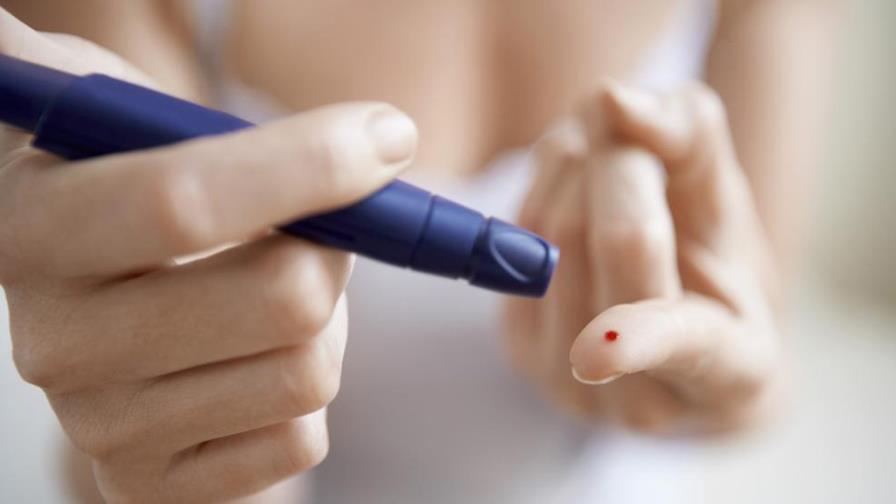 Un dispositivo diagnostica dolencias renales con una gota de sangre