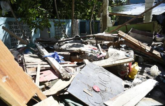 Cinco familias dicen estar a la intemperie tras desalojo en Villa Francisca
