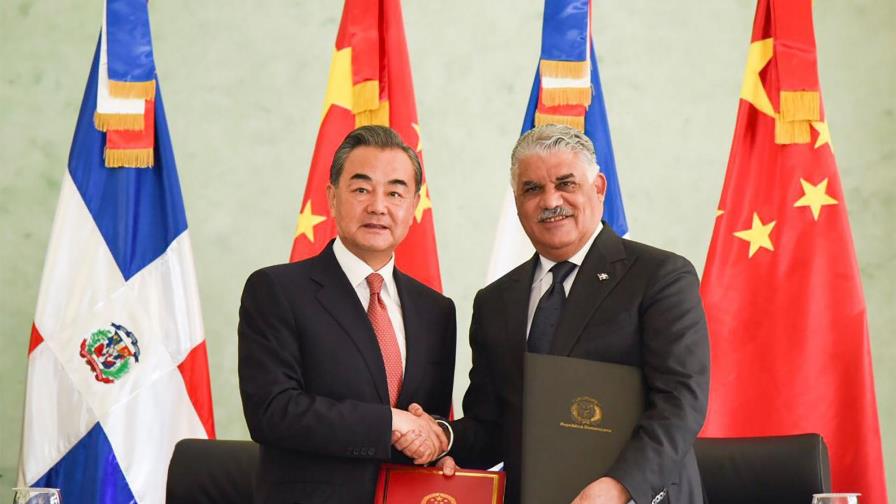 República Dominicana pone la mira en China, pero protege nexos con EEUU