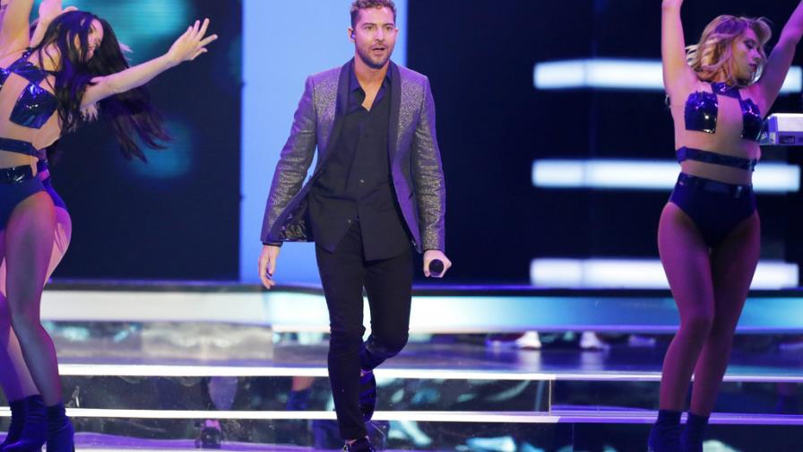 David Bisbal está “feliz del alma”: espera bebé, graba nuevo disco