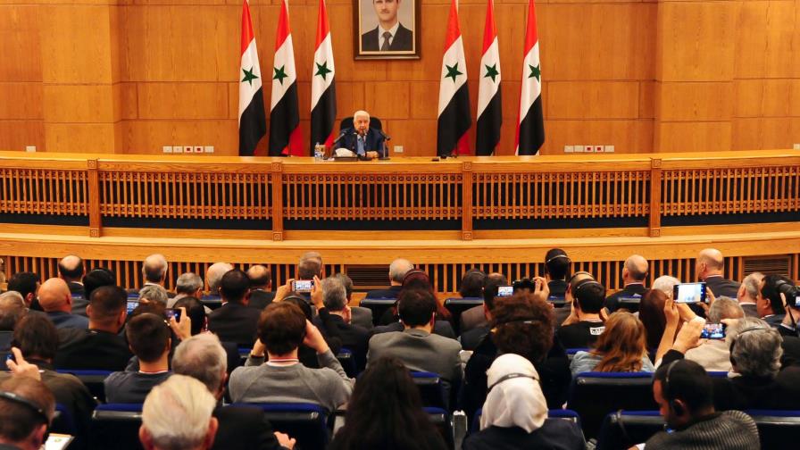 La oposición siria presenta una hoja de ruta para la paz