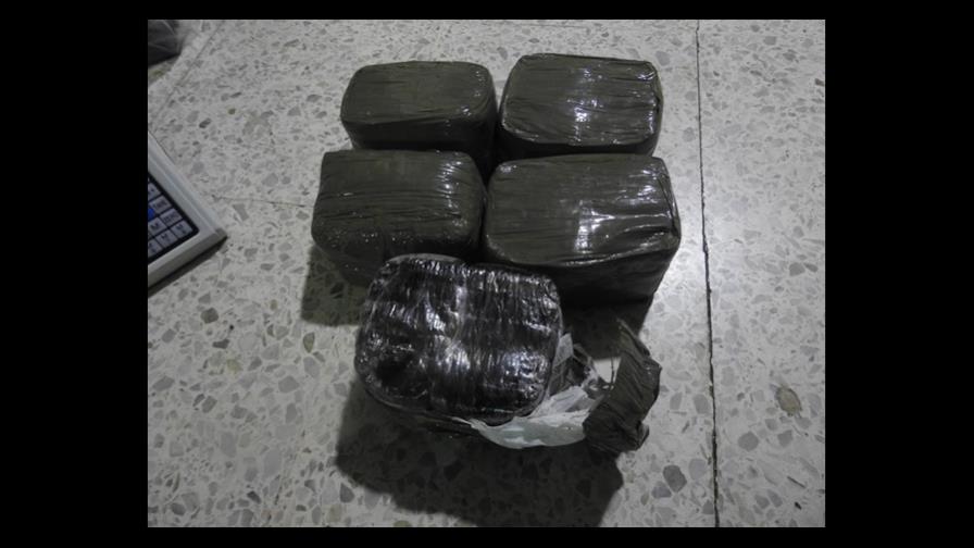 Autoridades decomisan cinco kilos de droga en sector Alma Rosa