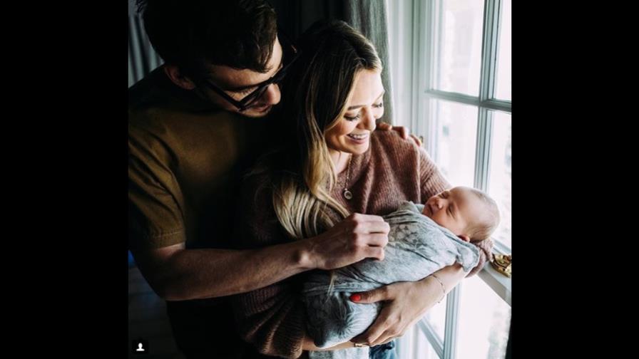 Hilary Duff y su novio anuncian el nacimiento de su hija