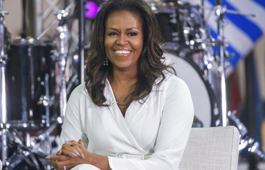 Oprah Winfrey y Witherspoon son invitadas a gira de Michelle Obama