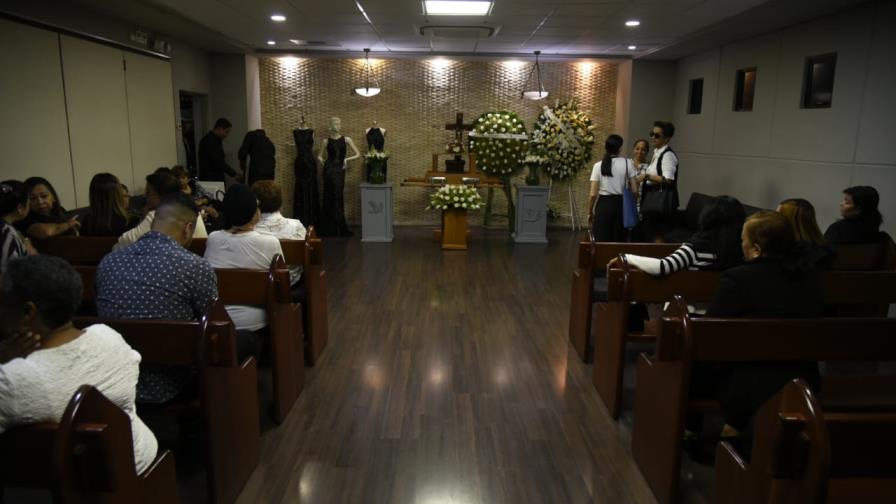 Jorge Diep es velado por íntimos amigos y familiares