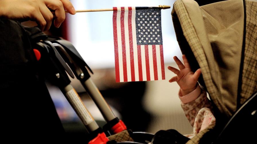 Trump afirma que la Corte Suprema va a dirimir sobre derecho de suelo en EEUU