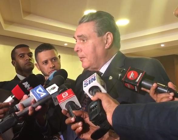 El senador reformista José Hazim Frappier dice que no está en el PRSC 