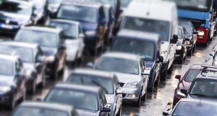 Propiedad de automóviles tal vez alcance su pico, pero el tráfico está aumentando