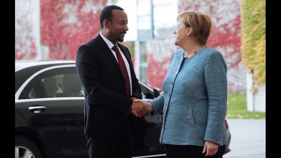 Mujeres africanas necesitan exigir su derecho a compartir el poder Mujeres africanas necesitan exigir su derecho a compartir el poder