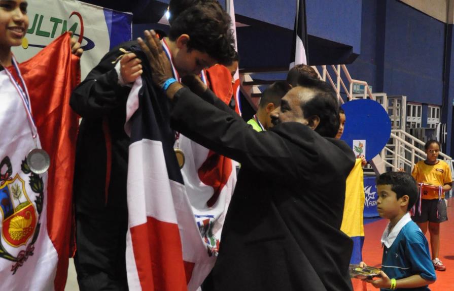Ecuador se corona; Dominicana en 4to lugar en campeonato de tenis de mesa