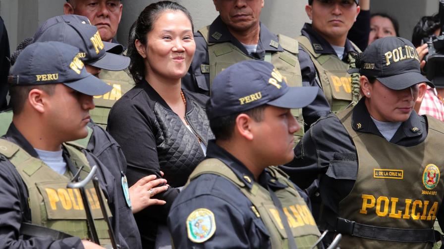 Keiko Fujimori pasa la primera noche en el calabozo en espera de ir a prisión Keiko Fujimori pasa la primera noche en el calabozo en espera de ir a prisión