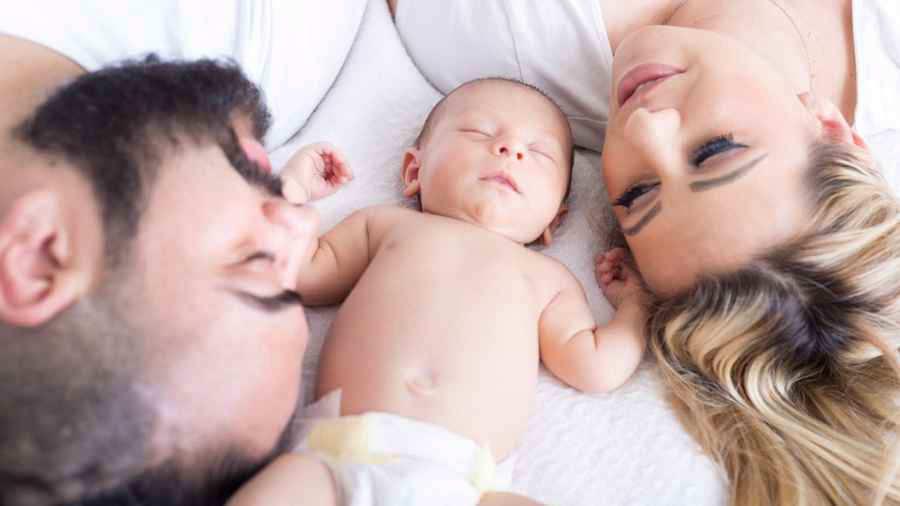 La edad del padre también influye en la salud del bebé, según estudio