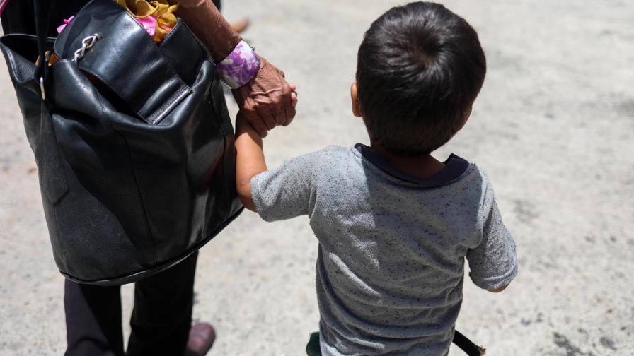 Ecuador adoptará protocolo para proteger a menores venezolanos migrantes