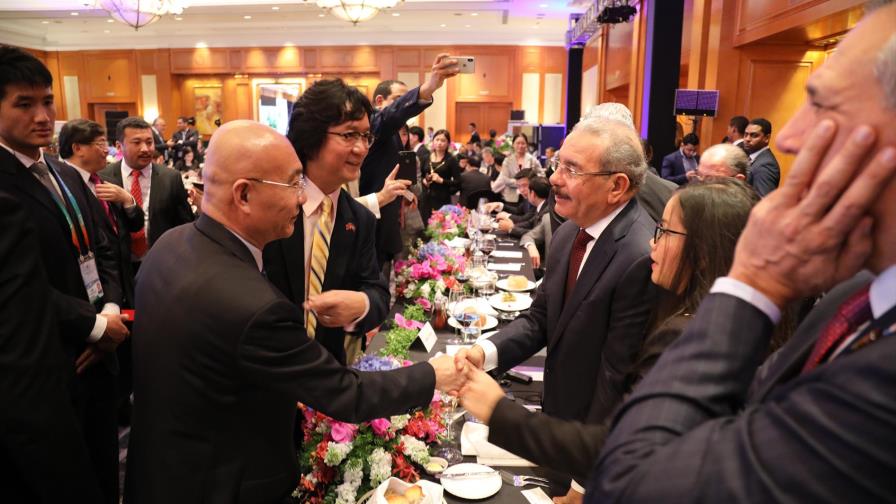 Medina destaca en China las ventajas de invertir en República Dominicana 