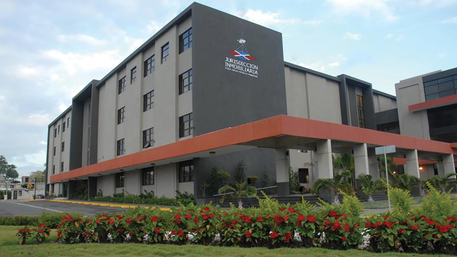Suspenden a empleados Jurisdicción Inmobiliaria habrían falsificado títulos
