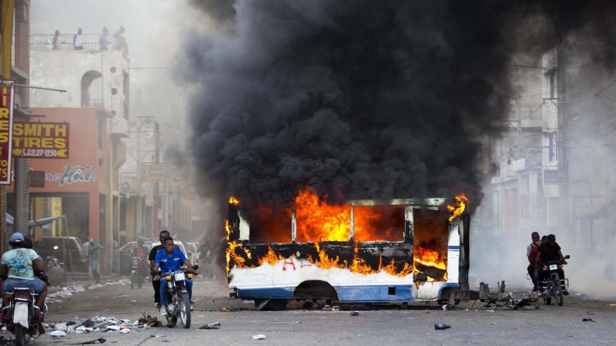 Miles exigen justicia en Haití por caso de Petrocaribe; en Jimaní y Dajabón normalidad