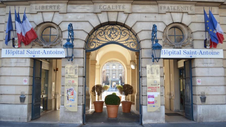 Víctima del éxito, hospital parisino anula campaña que ofrecía 50 euros por donar heces