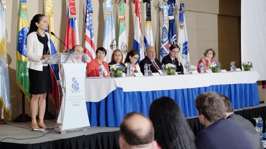 República Dominicana entre países que aún nombran directores de escuelas sin concurso República Dominicana entre países que aún nombran directores de escuelas sin concurso