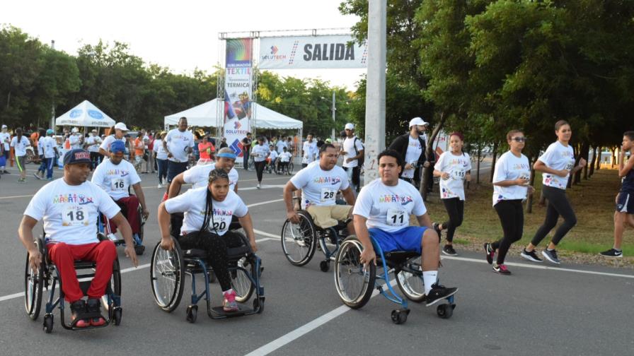 Discapacitados participan en maratón Discapacitados participan en maratón