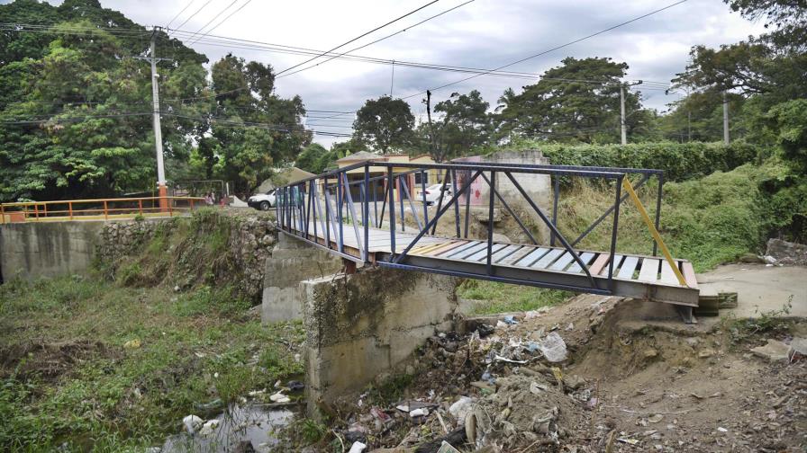 Falta de un puente mantiene comunidad El Cocal aislada Falta de un puente mantiene comunidad El Cocal aislada